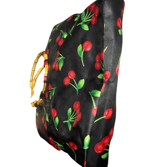 Y2K Cherry Shoulder Bag - Picture 6 of 7